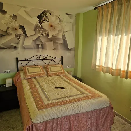 Apartamento Dúplex con terraza a 5 minutos de la playa * Lloret de Mar