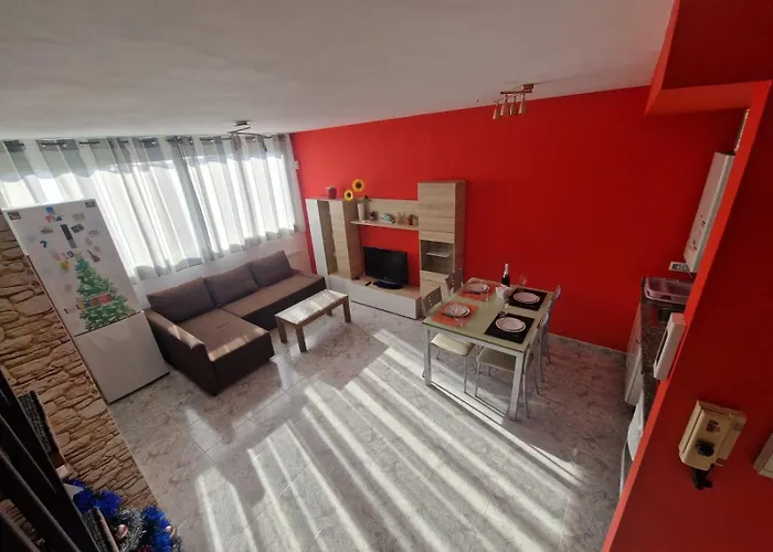 Apartamento Dúplex con terraza a 5 minutos de la playa *